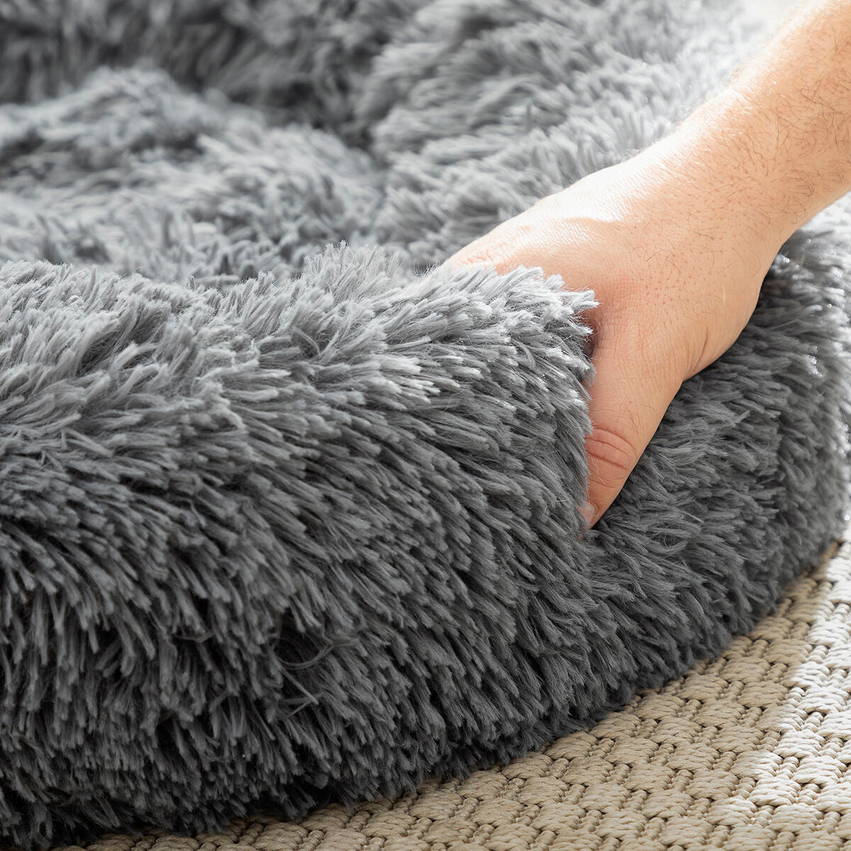 Anti-Stress Pet Bed - Calming Comfort for Happier, Well-Rested Pets