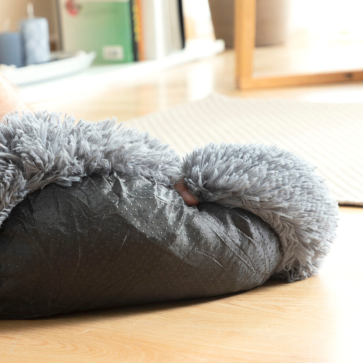 Anti-Stress Pet Bed - Calming Comfort for Happier, Well-Rested Pets